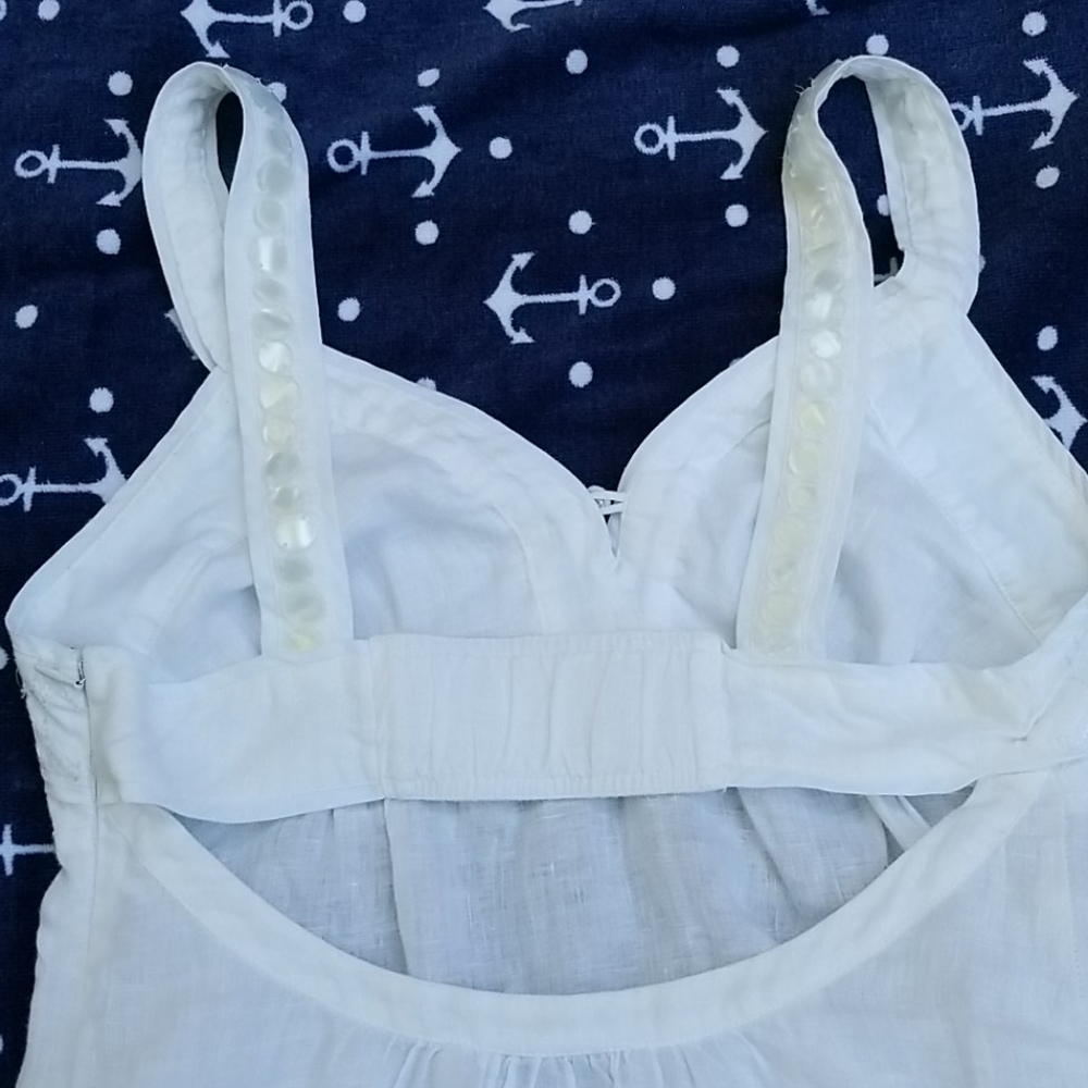 Linen Guess top - Picture 2 of 8